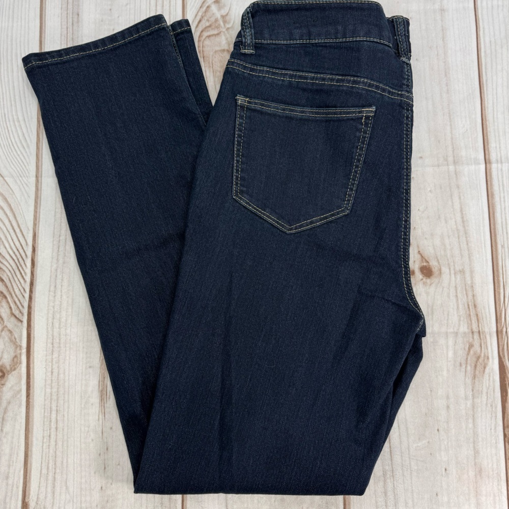 Dress Barn Slim Leg High Rise Dark Wash Denim Classic 5 Pocket Jeans Size 8 NEW - Picture 3 of 8